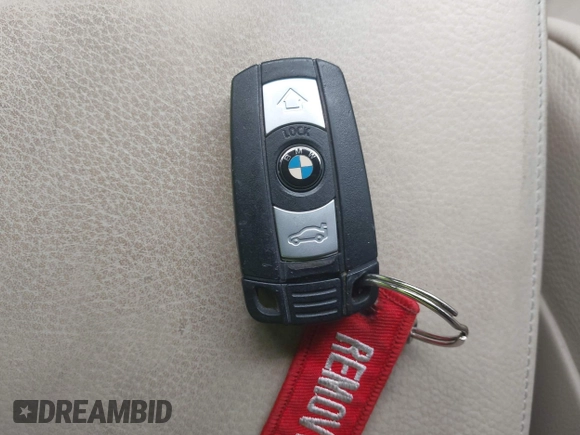 2009 BMW 3 Series 328i z VIN WBAWL13569PX26266, wystawiony jako IAAI lot #42169251 z przebiegiem 101 162 mil mil oraz . Historia ofert i sprzedaży dostępna na DreamBid. Obrazek 11.