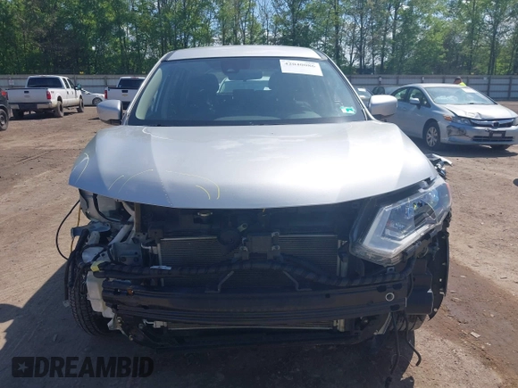 2020 Nissan Rogue SV with VIN JN8AT2MT9LW040448, listed as a IAAI auction lot 42040086 with 58,028 mi miles and . Bid and sale history available at carsss.com. Image 6.