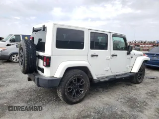 2018 Jeep Wrangler JK Unlimited Sahara with VIN 1C4BJWEG1JL824569, listed as a Copart auction lot 70665254 with 30,083 mi miles and Salvage Title. Bid and sale history available at carsss.com. Image 3.
