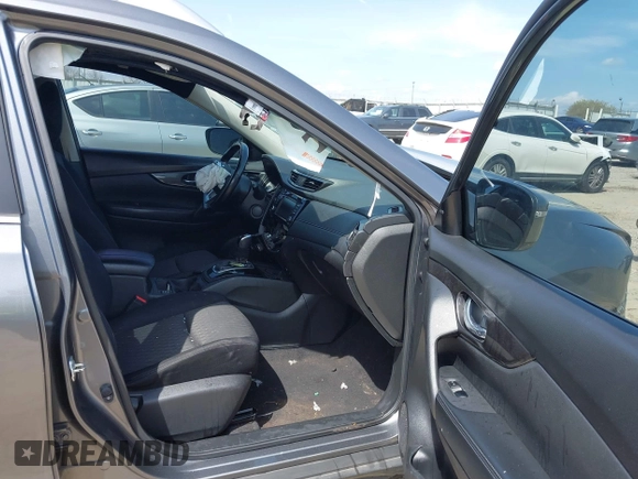2020 Nissan Rogue SV with VIN JN8AT2MT8LW016660, listed as a IAAI auction lot 41805103 with 121,669 mi miles. Bid and sale history available at carsss.com. Image 5.