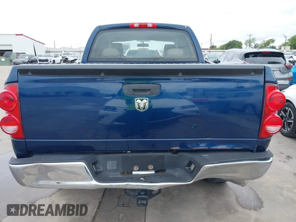 2007 Dodge 1500 ST z VIN 1D7HA18K57J562577, wystawiony jako IAAI lot #42355951 z przebiegiem 190 791 mil mil oraz . Historia ofert i sprzedaży dostępna na DreamBid. Obrazek 16.