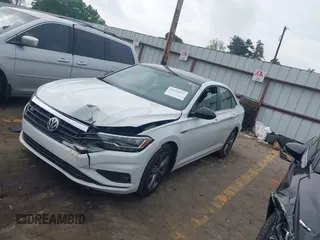 2020 Volkswagen Jetta S z VIN 3VWC57BU9LM101169, wystawiony jako IAAI lot #42124913 z przebiegiem 45 863 mil mil oraz . Historia ofert i sprzedaży dostępna na DreamBid. Obrazek 17.