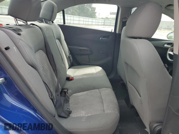 2012 Chevrolet Sonic LS z VIN 1G1JA5SH5C4192846, wystawiony jako Copart lot #59932985 z przebiegiem 122 598 mil mil oraz Szkoda całkowita • Salvage title. Historia ofert i sprzedaży dostępna na DreamBid. Obrazek 10.