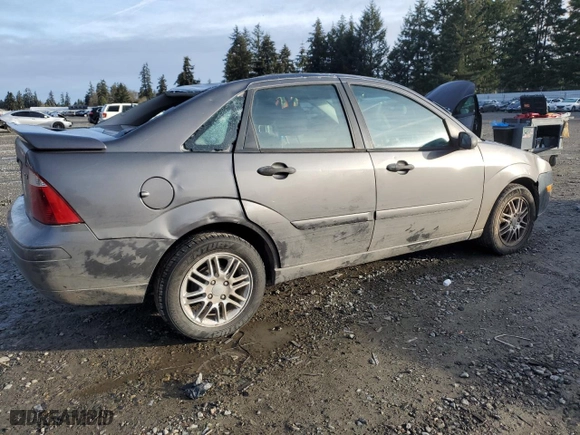 2005 Ford Focus S with VIN 1FAFP34N95W295039, listed as a Copart auction lot 45888155 with NaN miles and Salvage Title. Bid and sale history available at carsss.com. Image 3.