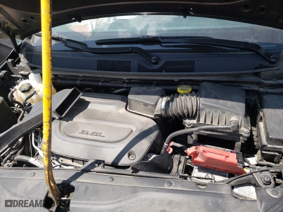 2021 Chrysler Voyager L with VIN 2C4RC1AGXMR567831, listed as a Copart auction lot 64081114 with 92,532 mi miles and Salvage Title. Bid and sale history available at carsss.com. Image 13.