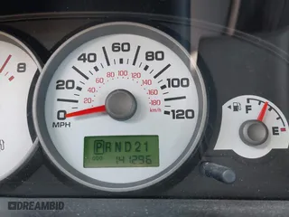 2007 Ford Escape XLS with VIN 1FMYU02Z27KA04600, listed as a IAAI auction lot 42059639 with 141,296 mi miles. Bid and sale history available at carsss.com. Image 7.