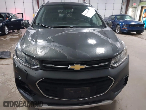 2017 Chevrolet Trax LT z VIN 3GNCJPSB4HL225450, wystawiony jako IAAI lot #42251420 z przebiegiem 54 199 mil mil oraz . Historia ofert i sprzedaży dostępna na DreamBid. Obrazek 12.