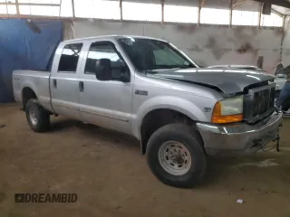 1999 Ford F-350 XL z VIN 1FTSW31F4XEA67905, wystawiony jako Copart lot #88012775 z przebiegiem 207 654 mil mil oraz Szkoda całkowita • Salvage title. Historia ofert i sprzedaży dostępna na DreamBid. Obrazek 4.