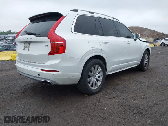 2018 Volvo XC90 Momentum с VIN YV4A22PK8J1213045, выставлен на аукционе IAAI как лот 42437065 с пробегом 78 262 миль миль и . История ставок и продаж доступна на DreamBid. Изображение 4.