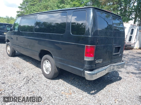 2013 Ford Econoline Passenger XL z VIN 1FBSS3BL5DDA63092, wystawiony jako IAAI lot #42738426 z przebiegiem 524 984 mil mil oraz . Historia ofert i sprzedaży dostępna na DreamBid. Obrazek 3.