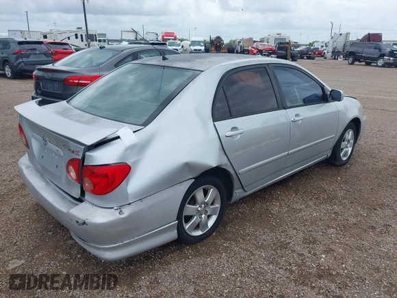 2006 Toyota Corolla CE z VIN 1NXBR32E56Z664753, wystawiony jako IAAI lot #42653109 z przebiegiem 231 836 mil mil oraz . Historia ofert i sprzedaży dostępna na DreamBid. Obrazek 4.
