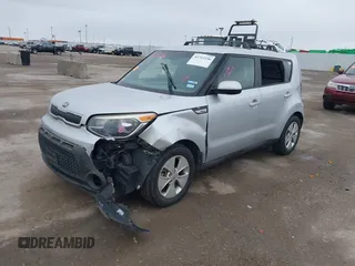 2015 Kia Soul z VIN KNDJN2A21F7777241, wystawiony jako IAAI lot #41713236 z przebiegiem 168 115 mil mil oraz . Historia ofert i sprzedaży dostępna na DreamBid. Obrazek 2.