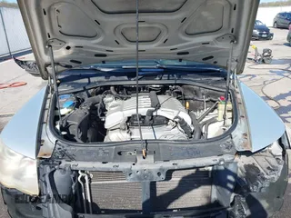 2008 Volkswagen Touareg V6 with VIN WVGBE77L88D003117, listed as a IAAI auction lot 42049007 with 156,940 mi miles and . Bid and sale history available at DreamBid. Image 10.