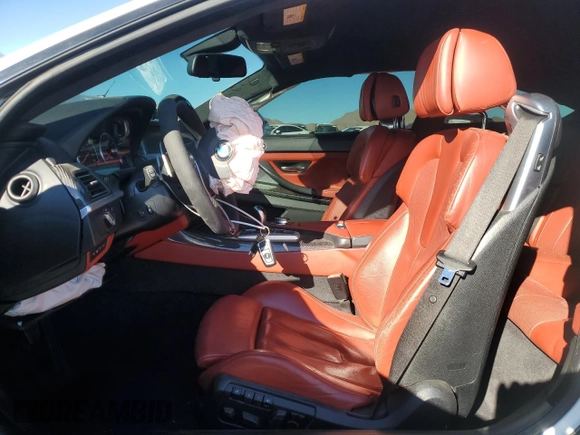 2015 BMW M6 z VIN WBSLX9C54FD160753, wystawiony jako Copart lot #83486484 z przebiegiem 80 275 mil mil oraz Szkody całkowita. Historia ofert i sprzedaży dostępna na DreamBid. Obrazek 7.
