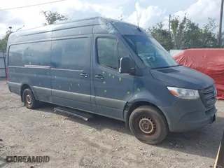 2019 Mercedes-Benz Sprinter Cargo Van with VIN WD4PF1CD6KP121116, listed as a IAAI auction lot 40745605 with 131,286 mi miles. Bid and sale history available at carsss.com. Image 1.