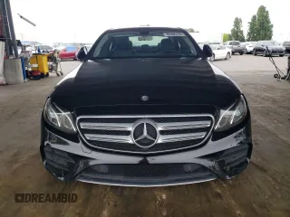 2017 Mercedes-Benz E 300 Luxury with VIN WDDZF4JB9HA067009, listed as a Copart auction lot 60285755 with 81,776 mi miles and Salvage title. Bid and sale history available at DreamBid. Image 5.