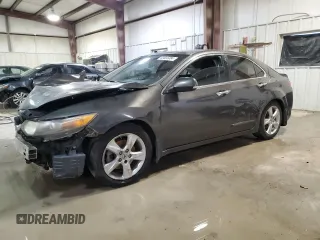 2009 Acura TSX z VIN JH4CU26689C001903, wystawiony jako Copart lot #83835084 z przebiegiem 226 523 mil mil oraz Szkoda całkowita • Salvage title. Historia ofert i sprzedaży dostępna na DreamBid. Obrazek 1.