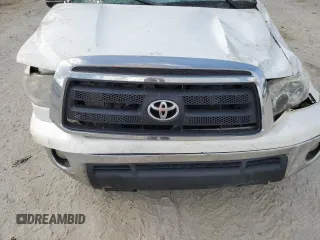 2010 Toyota Tundra z VIN 5TFRM5F10AX019942, wystawiony jako Copart lot #52418865 z przebiegiem Nie podano mil oraz Szkoda całkowita • Salvage title. Historia ofert i sprzedaży dostępna na DreamBid. Obrazek 12.