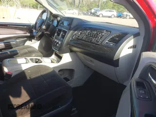 2013 Dodge Grand Caravan SXT z VIN 2C4RDGCG4DR635702, wystawiony jako IAAI lot #42092823 z przebiegiem 234 737 mil mil oraz . Historia ofert i sprzedaży dostępna na DreamBid. Obrazek 5.