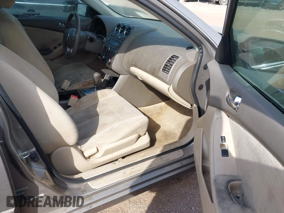 2012 Nissan Altima 2.5 S with VIN 1N4AL2AP8CC161756, listed as a IAAI auction lot 41705523 with 1 mi miles. Bid and sale history available at carsss.com. Image 5.