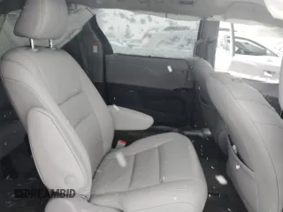 2018 Toyota Sienna XLE with VIN 5TDDZ3DC8JS206419, listed as a Copart auction lot 88929425 with 79,013 mi miles and Clean Title. Bid and sale history available at carsss.com. Image 12.