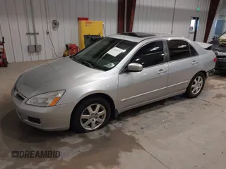 2005 Honda Accord EX-L z VIN 1HGCM66535A037120, wystawiony jako IAAI lot #41452539 z przebiegiem 173 382 mil mil oraz . Historia ofert i sprzedaży dostępna na DreamBid. Obrazek 2.