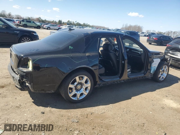 2010 Rolls-Royce Ghost z VIN SCA664S51AUX49058, wystawiony jako Copart lot #50769465 z przebiegiem 91 536 mil mil oraz Szkody całkowita. Historia ofert i sprzedaży dostępna na DreamBid. Obrazek 3.