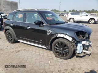 2020 MINI Countryman Cooper S with VIN WMZYX1C04L3L27083, listed as a Copart auction lot 68603514 with 27,701 mi miles and Salvage Title. Bid and sale history available at carsss.com. Image 4.