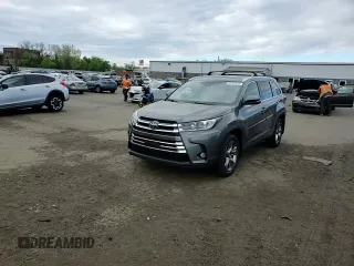 2019 Toyota Highlander Limited with VIN 5TDDZRFH0KS992455, listed as a Copart auction lot 54707655 with 408,319 mi miles and Salvage title. Bid and sale history available at DreamBid. Image 13.