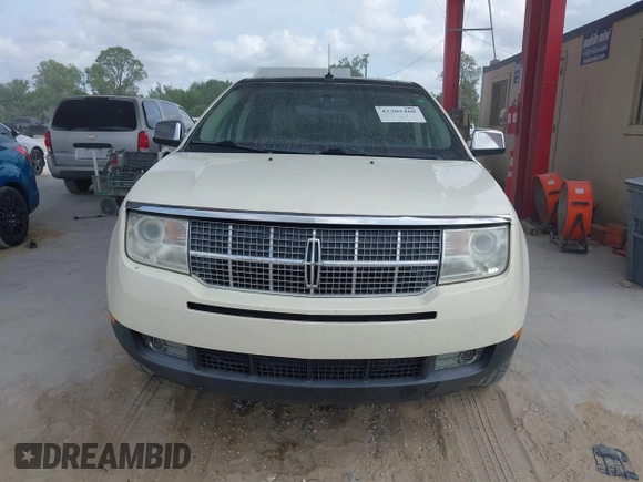 2008 Lincoln MKX with VIN 2LMDU88C78BJ33271, listed as a IAAI auction lot 42205460 with 148,146 mi miles and . Bid and sale history available at DreamBid. Image 6.