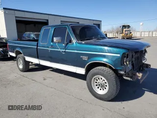 1996 Ford F-250 with VIN 1FTHX26F0TEA38244, listed as a Copart auction lot 88082215 with 255,453 mi miles and Salvage Title. Bid and sale history available at carsss.com. Image 4.