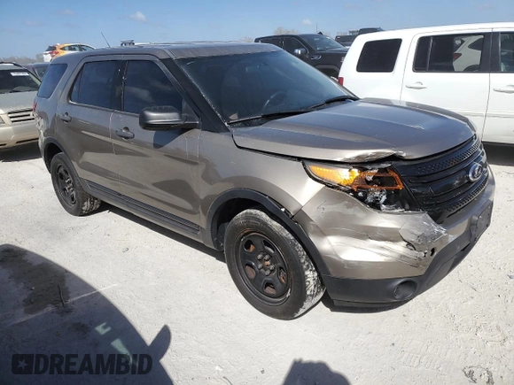 2014 Ford Utility Police Interceptor with VIN 1FM5K8AR8EGB43915, listed as a Copart auction lot 73927404 with 0 mi miles and Non Repairable. Bid and sale history available at carsss.com. Image 4.
