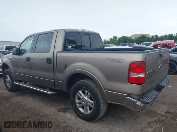 2004 Ford F-150 XLT z VIN 1FTPW14554KB11422, wystawiony jako IAAI lot #42651609 z przebiegiem 238 157 mil mil oraz . Historia ofert i sprzedaży dostępna na DreamBid. Obrazek 14.