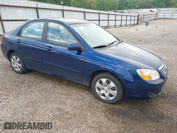 2008 Kia Spectra SX with VIN KNAFE121485518129, listed as a IAAI auction lot 42038466 with 136,642 mi miles. Bid and sale history available at carsss.com. Image 1.