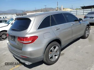 2019 Mercedes-Benz GLC 300 with VIN WDC0G4JB9KF570270, listed as a Copart auction lot 57826905 with 39,470 mi miles and Salvage title. Bid and sale history available at DreamBid. Image 3.
