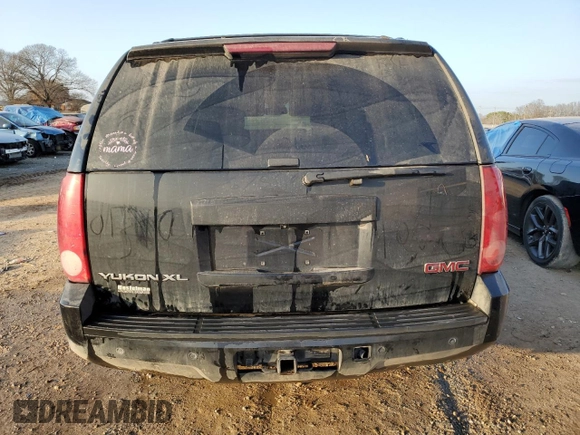 2014 GMC Yukon XL SLT with VIN 1GKS1KE07ER227834, listed as a Copart auction lot 45570165 with 231,467 mi miles and Salvage Title. Bid and sale history available at carsss.com. Image 6.