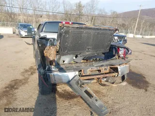 2008 Chevrolet Silverado 1500 LT w/1LT with VIN 1GCEK19068Z146371, listed as a IAAI auction lot 41730333 with 217,793 mi miles. Bid and sale history available at carsss.com. Image 6.