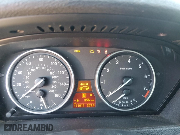 2013 BMW X5 xDrive50i z VIN 5UXZV8C52D0C16129, wystawiony jako Copart lot #47967905 z przebiegiem 111 011 mil mil oraz Szkoda całkowita • Salvage title. Historia ofert i sprzedaży dostępna na DreamBid. Obrazek 9.