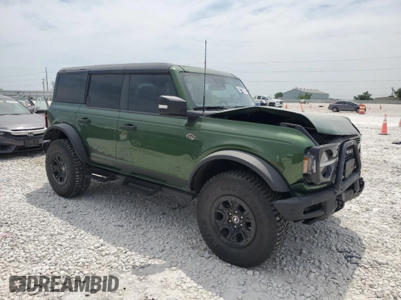 2024 Ford Bronco Wildtrak z VIN 1FMEE2BPXRLB03494, wystawiony jako Copart lot #53852225 z przebiegiem 5 166 mil mil oraz Szkoda całkowita • Salvage title. Historia ofert i sprzedaży dostępna na DreamBid. Obrazek 4.