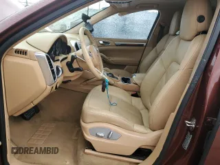2012 Porsche Cayenne z VIN WP1AA2A21CLA06372, wystawiony jako Copart lot #49437725 z przebiegiem 137 530 mil mil oraz Szkoda całkowita • Salvage title. Historia ofert i sprzedaży dostępna na DreamBid. Obrazek 7.