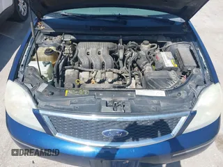 2005 Ford Five Hundred SEL with VIN 1FAFP24125G155321, listed as a IAAI auction lot 41934148 with 268,741 mi miles. Bid and sale history available at carsss.com. Image 10.