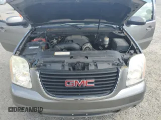 2007 GMC Yukon SLE with VIN 1GKFK130X7R293342, listed as a Copart auction lot 74385674 with 182,752 mi miles and Clean Title. Bid and sale history available at carsss.com. Image 12.