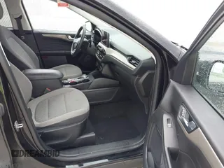 2021 Ford Escape SE with VIN 1FMCU9G68MUA38179, listed as a IAAI auction lot 42692825 with 93,745 mi miles and . Bid and sale history available at DreamBid. Image 5.