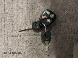 1999 Saturn SW z VIN 1G8ZK8277XZ175551, wystawiony jako IAAI lot #41530444 z przebiegiem 177 938 mil mil oraz . Historia ofert i sprzedaży dostępna na DreamBid. Obrazek 11.