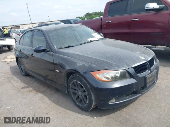 2006 BMW 3 Series 325i with VIN WBAVB17586NK36105, listed as a IAAI auction lot 42076568 with 198,243 mi miles. Bid and sale history available at carsss.com. Image 1.
