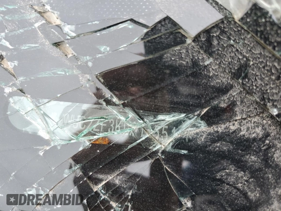 2019 Lamborghini Huracan z VIN ZHWUC2ZF3KLA11551, wystawiony jako Copart lot #45442774 z przebiegiem Nie podano mil oraz Nie do naprawy • Non repairable. Historia ofert i sprzedaży dostępna na DreamBid. Obrazek 13.