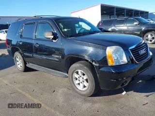 2007 GMC Yukon SLT with VIN 1GKFC13047R126729, listed as a IAAI auction lot 41791565 with 182,075 mi miles. Bid and sale history available at carsss.com. Image 1.