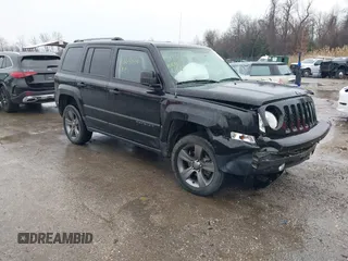 2017 Jeep Patriot Sport with VIN 1C4NJPBA1HD208653, listed as a IAAI auction lot 41864826 with 77,196 mi miles. Bid and sale history available at carsss.com. Image 1.