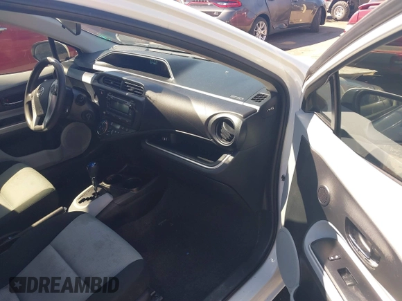 2014 Toyota Prius One with VIN JTDKDTB31E1566854, listed as a IAAI auction lot 41887601 with 232,066 mi miles and . Bid and sale history available at DreamBid. Image 5.
