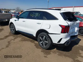 2021 Kia Sorento EX with VIN 5XYRHDLF7MG059909, listed as a IAAI auction lot 42062964 with 62,066 mi miles. Bid and sale history available at carsss.com. Image 3.